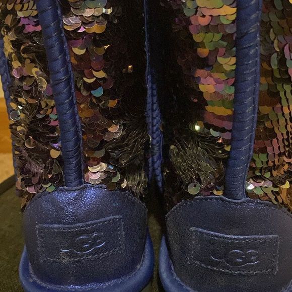 Uggs Metalic Blue Sequin Short Shearling Boots Sz 6 - Picture 9 of 15